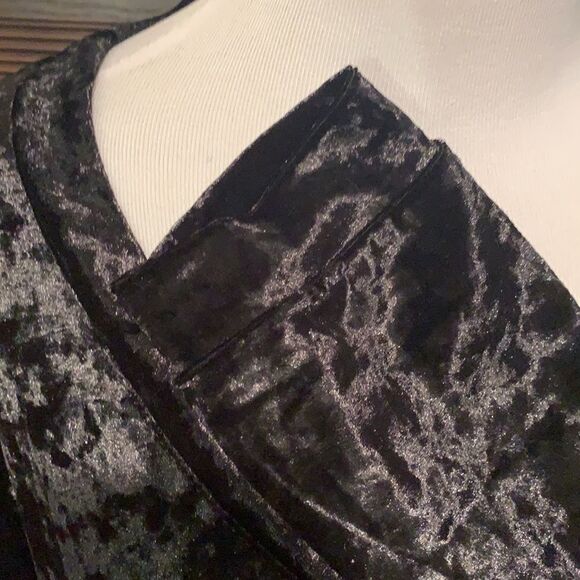 Wishlist crushed velvet over sized long sleeve top - Picture 3 of 5
